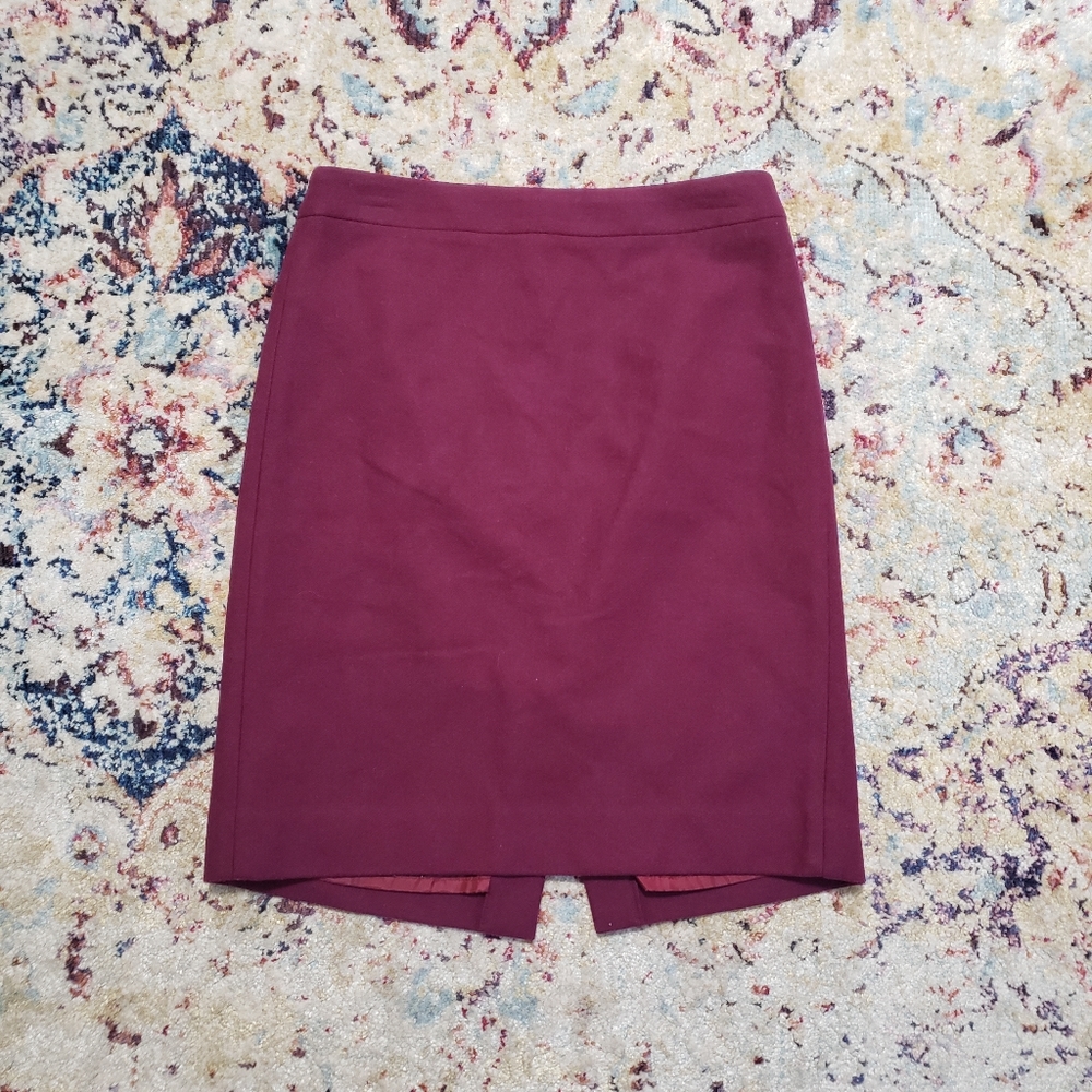 J. Crew Wool Blend Pencil Skirt in Burgundy. Size 2.